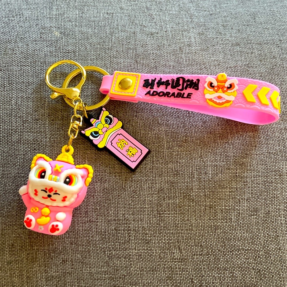 5/$10❤️❤️❤️NEW CARTOON CAT KEYCHAIN LAST ONE! Hurry